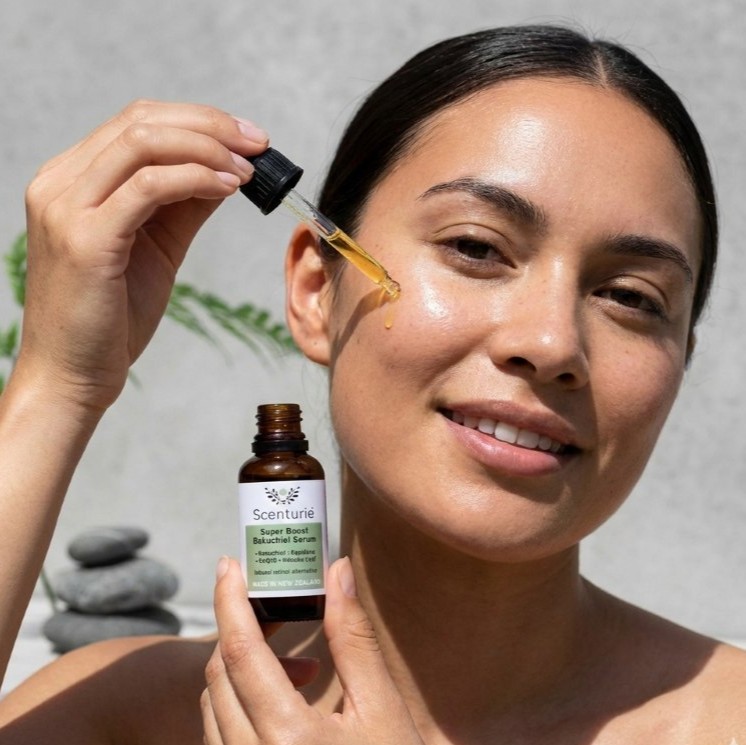 scenturie-super-boost-bakuchiol-serum-coq10-application-1